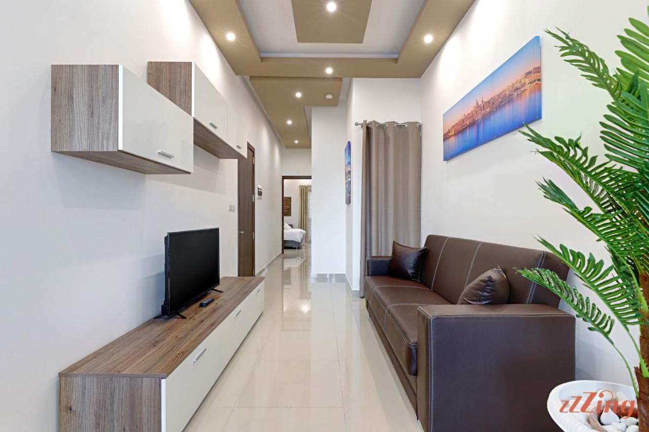Luxurious Duplex Seafront Apt W Amazing Sea Views Birżebbuġa エクステリア 写真