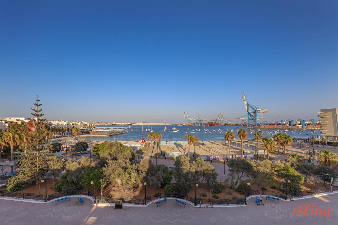 Luxurious Duplex Seafront Apt W Amazing Sea Views Birżebbuġa エクステリア 写真