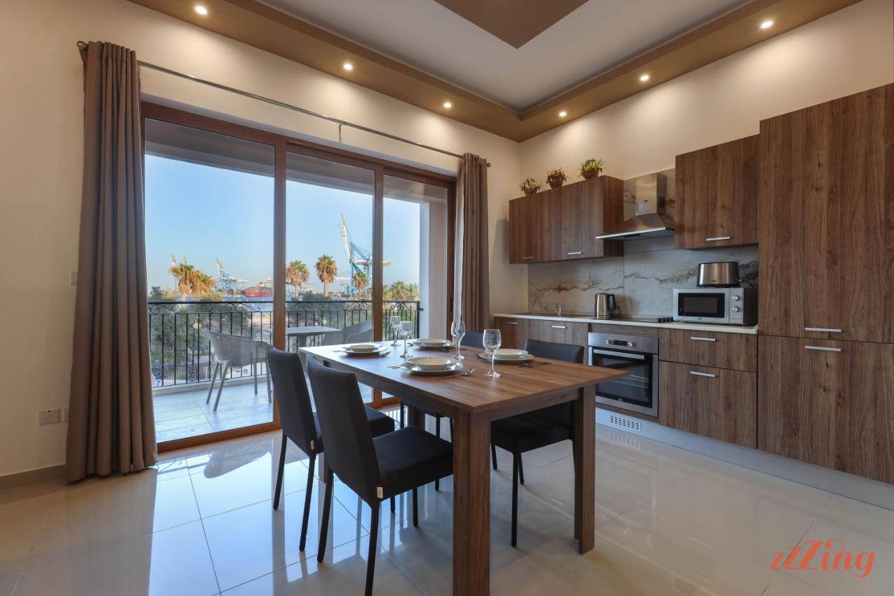 Luxurious Duplex Seafront Apt W Amazing Sea Views Birżebbuġa エクステリア 写真